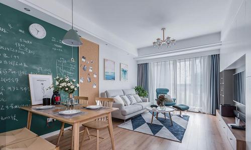 别墅装修|木色空间，如何与窗帘完美搭配？