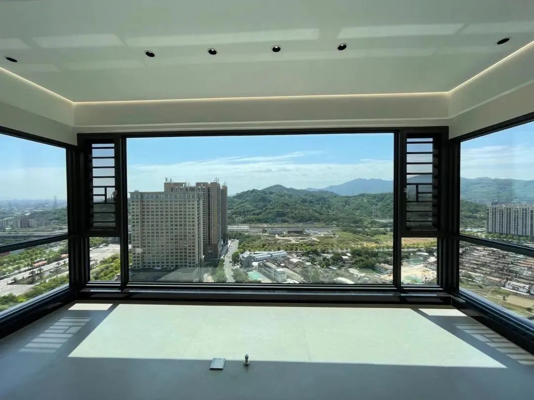 高层阳台为什么不建议用大玻璃封窗